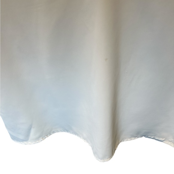 SHEIN White V-Neck Petal Sleeve Top, Sz L - Picture 6 of 6